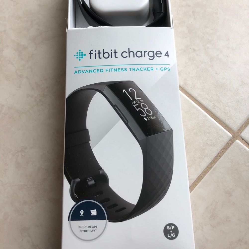 Fitbit Charge 4